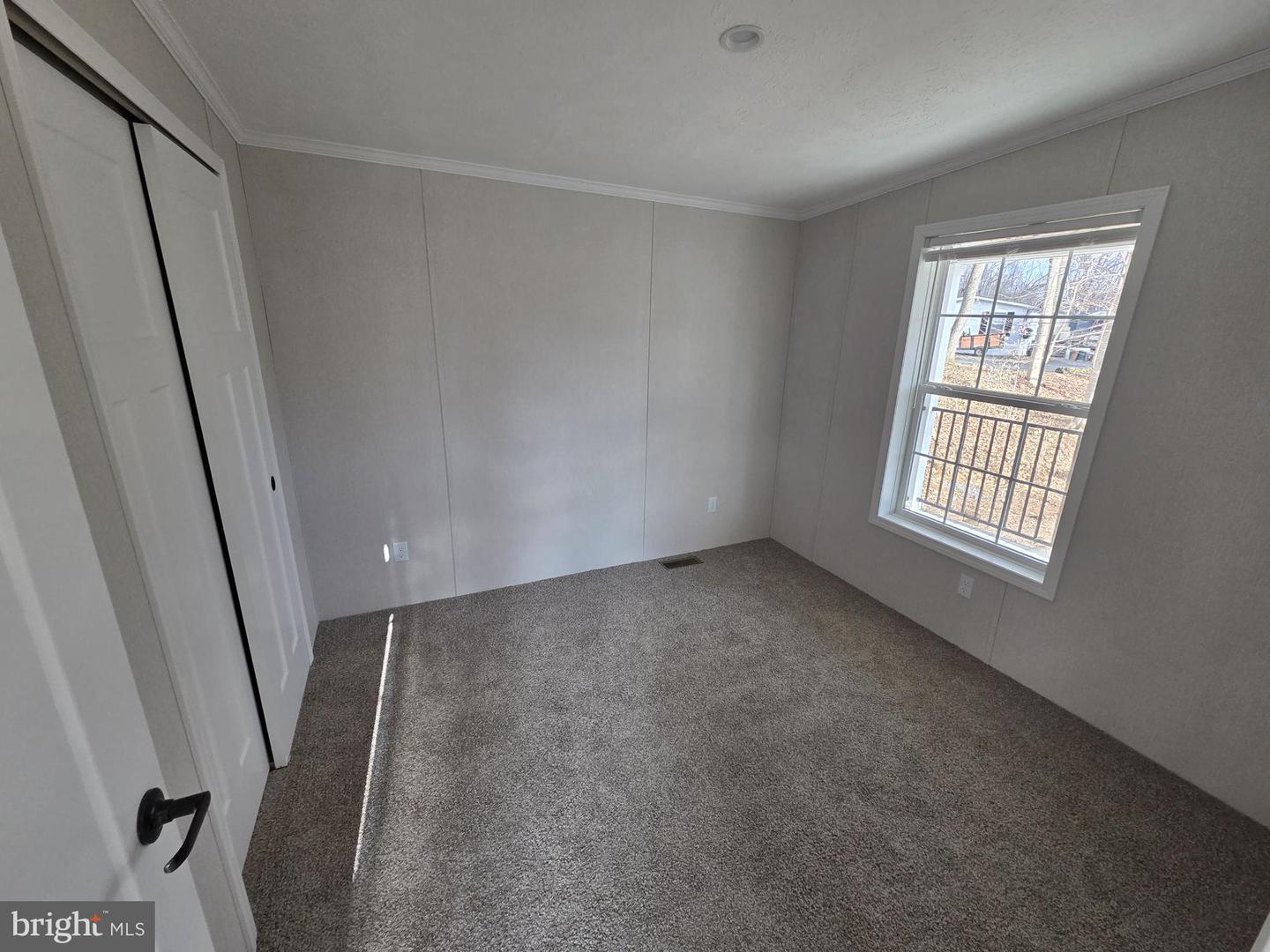 17 Shadywood Dr Property Photo 6