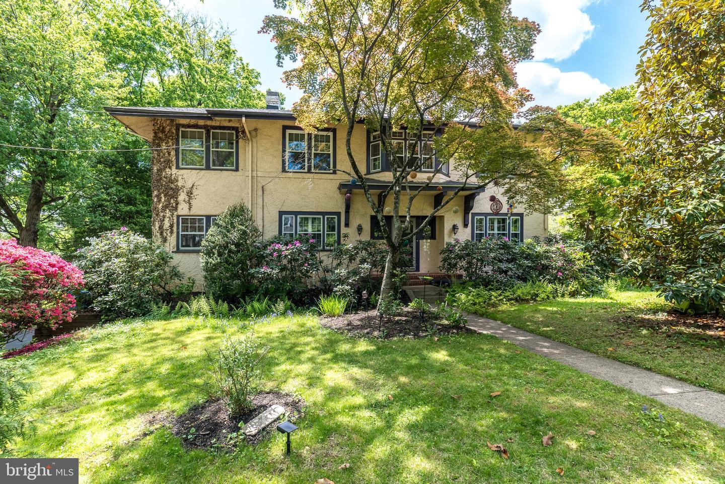 825 Highland Ave Property Photo 3