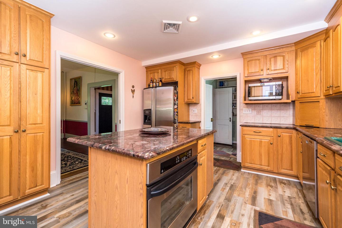 825 Highland Ave Property Photo 40