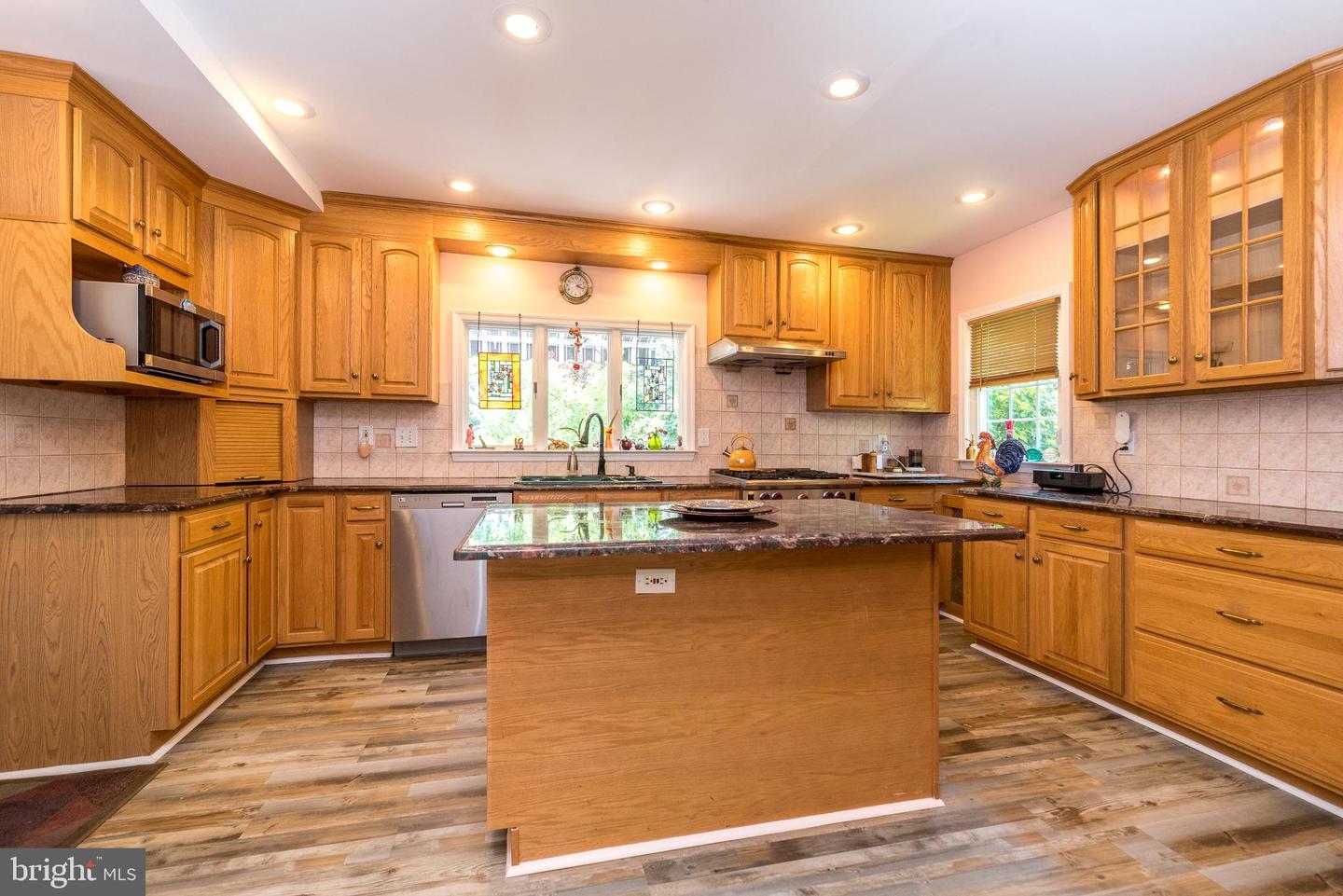 825 Highland Ave Property Photo 41