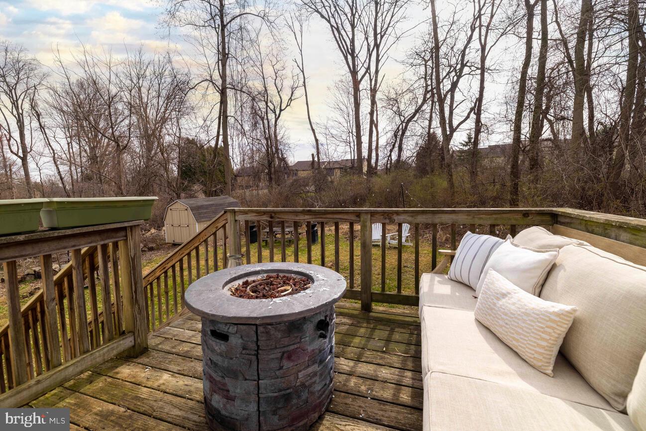 1555 Fieldwood Rd Property Photo 21