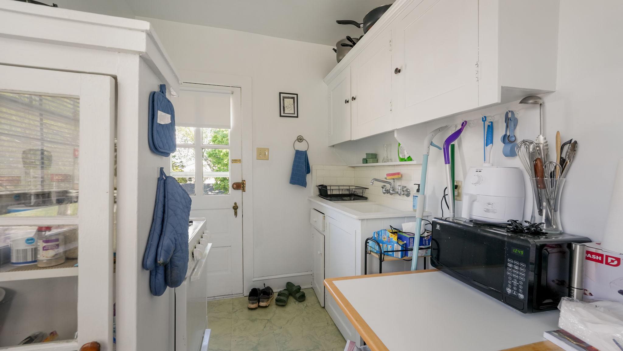 421 Otter St Property Photo 33