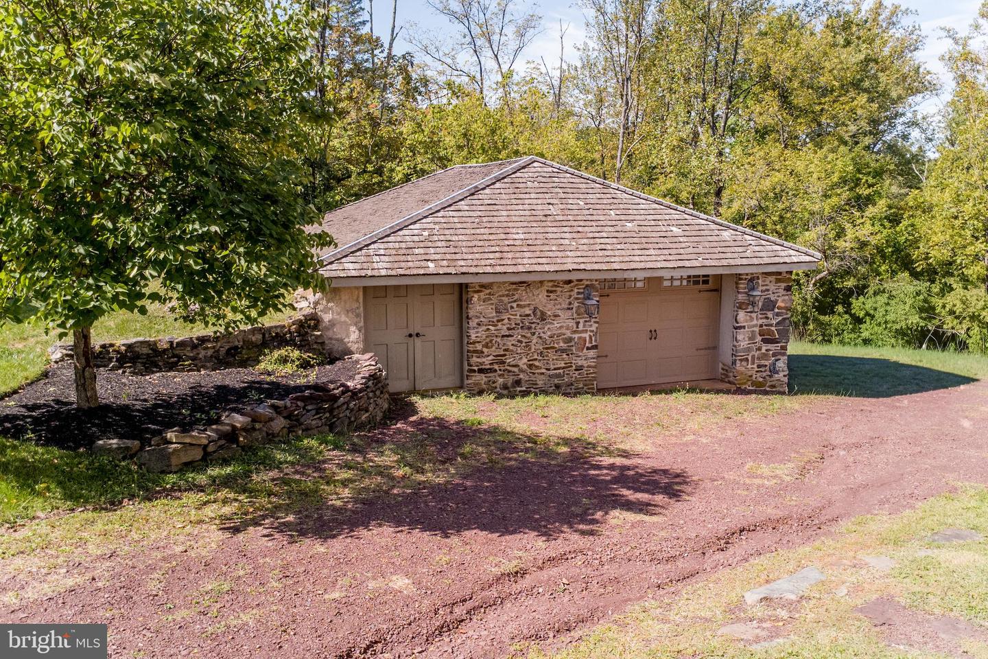 3605 Windy Bush Rd Property Photo 53