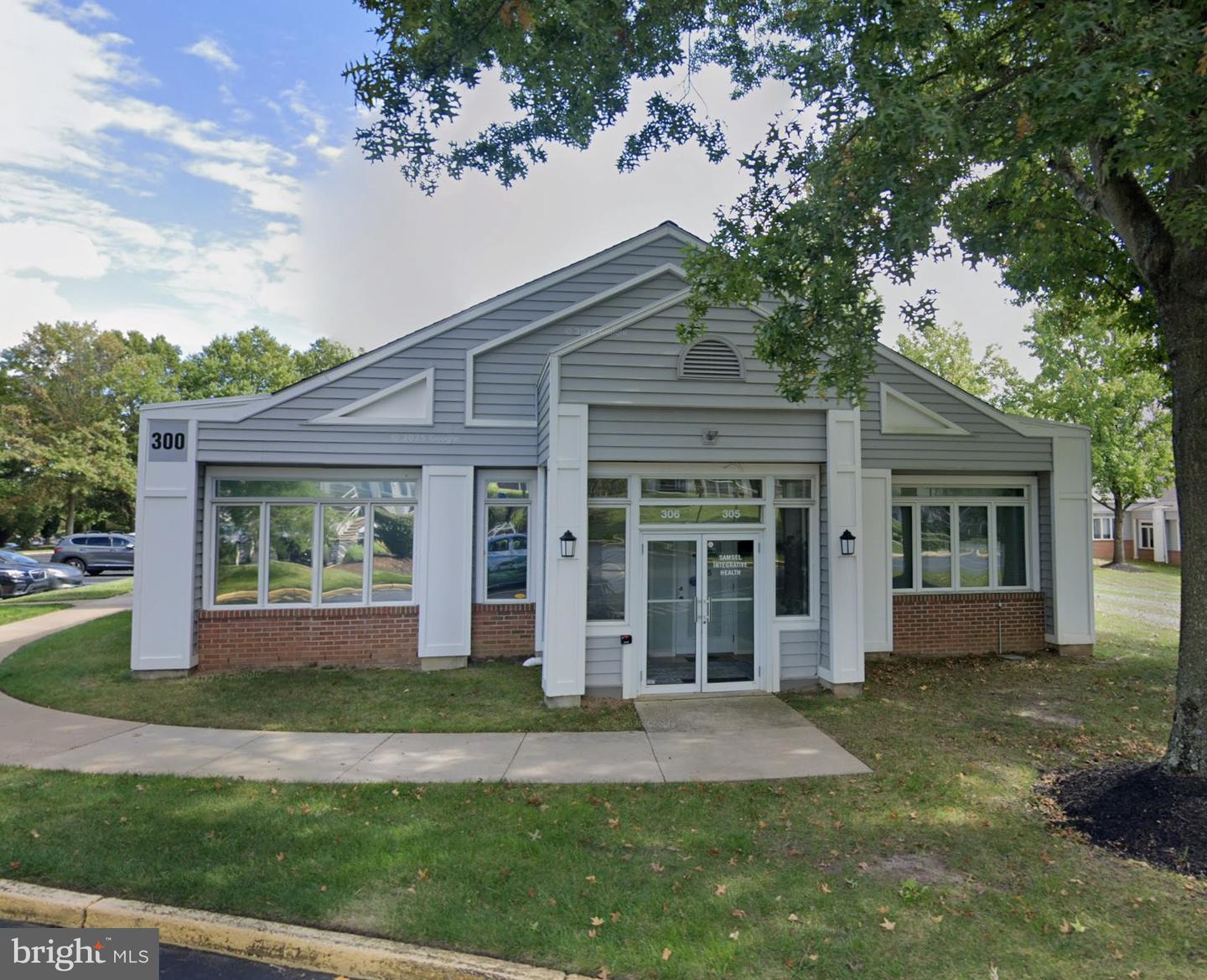 306 Corporate Dr E #e Property Photo 1