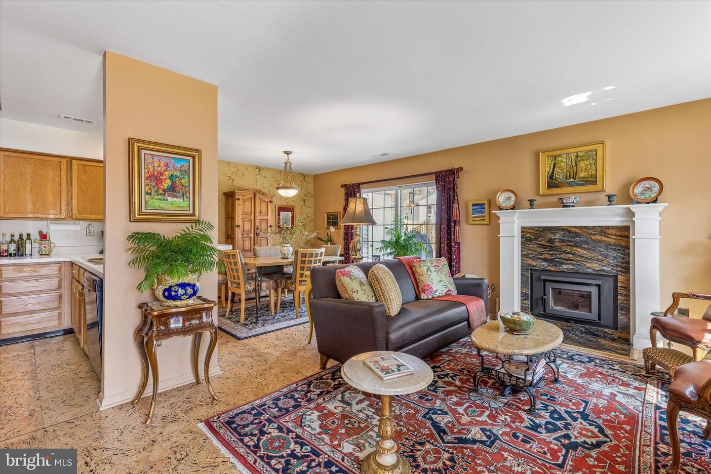 107 Carousel Cir Property Photo 7