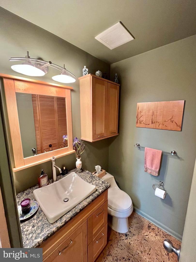 107 Carousel Cir Property Photo 13