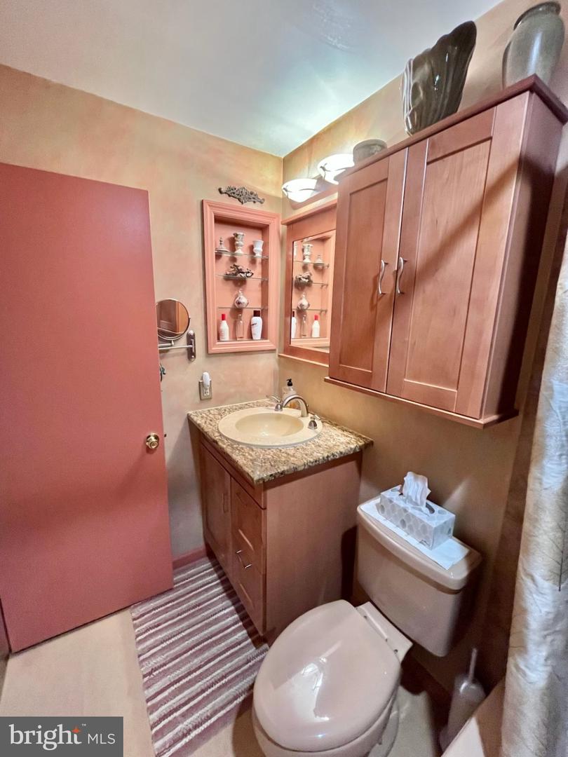107 Carousel Cir Property Photo 19