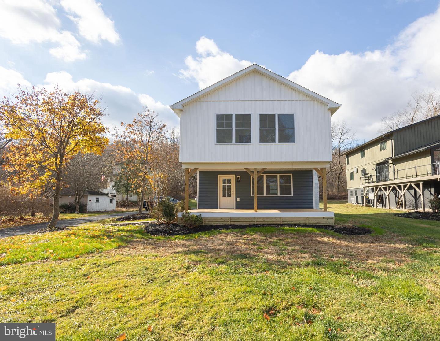 1434 River Rd Property Photo 2