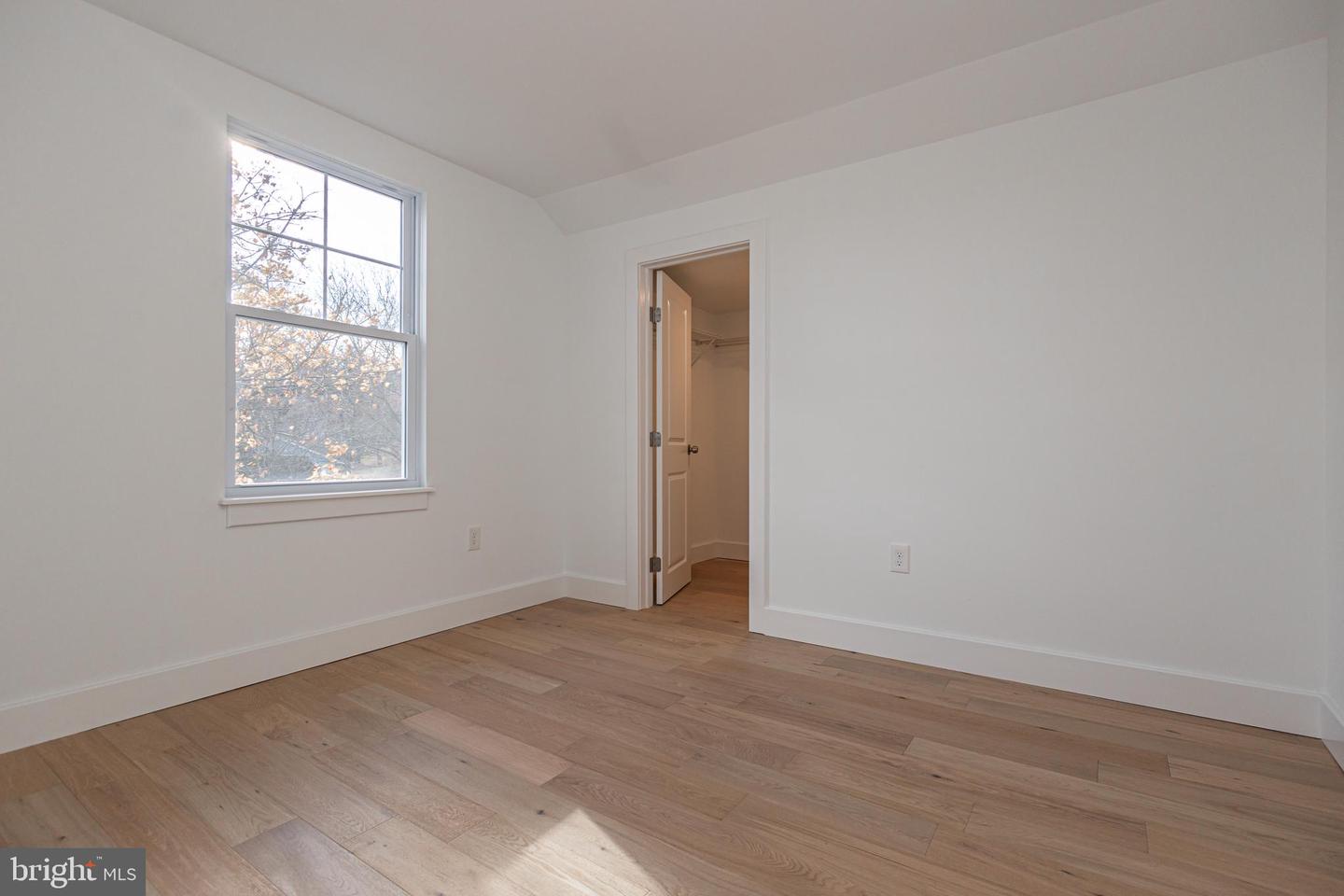 1434 River Rd Property Photo 15