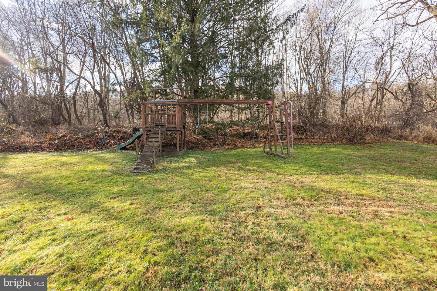 1434 River Rd Property Photo 29