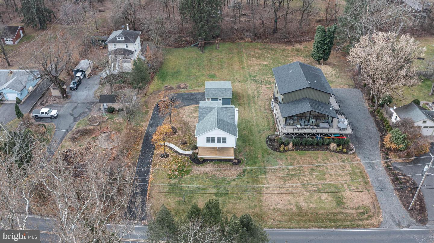 1434 River Rd Property Photo 31