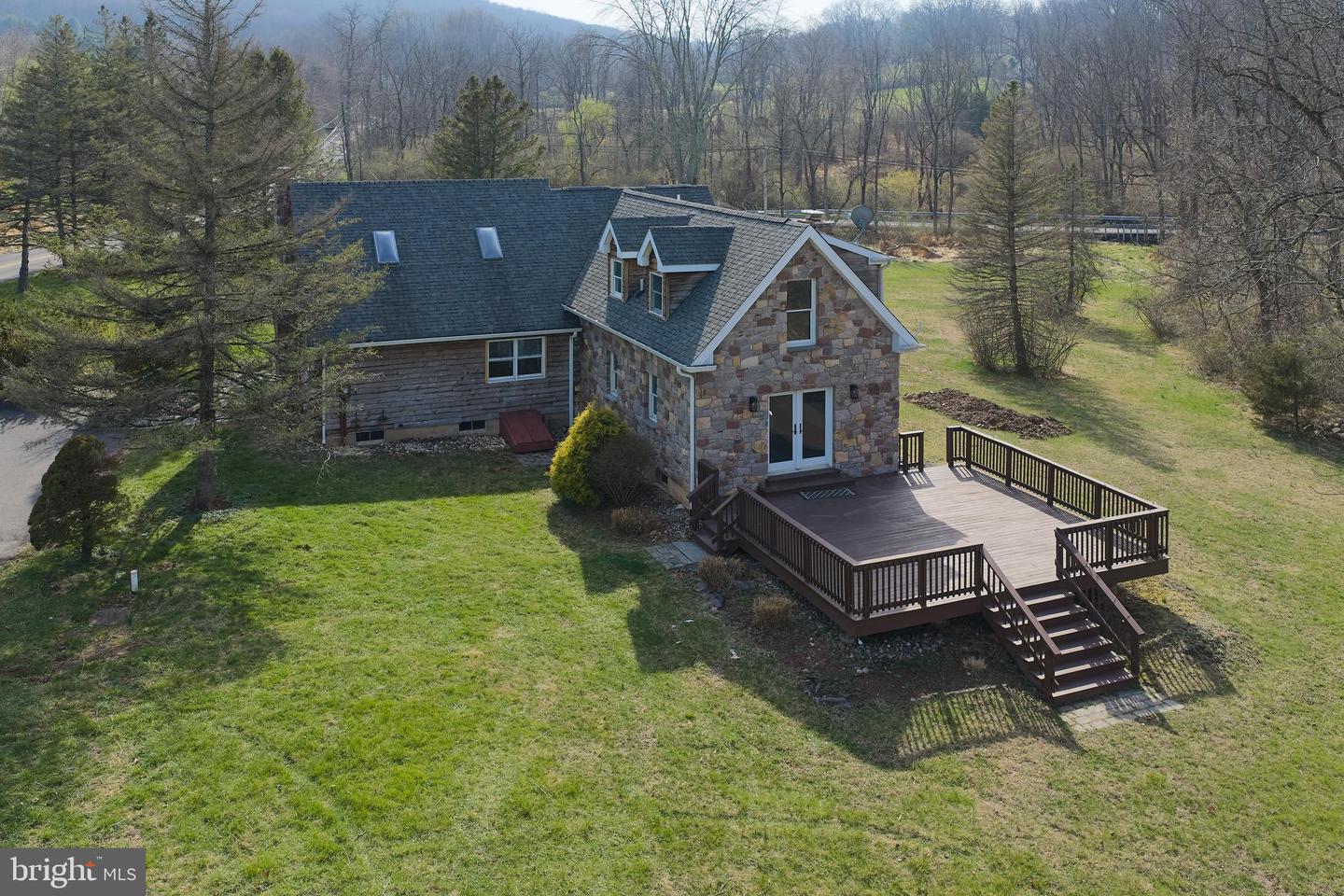 4325 Lehnenberg Rd Property Photo 40