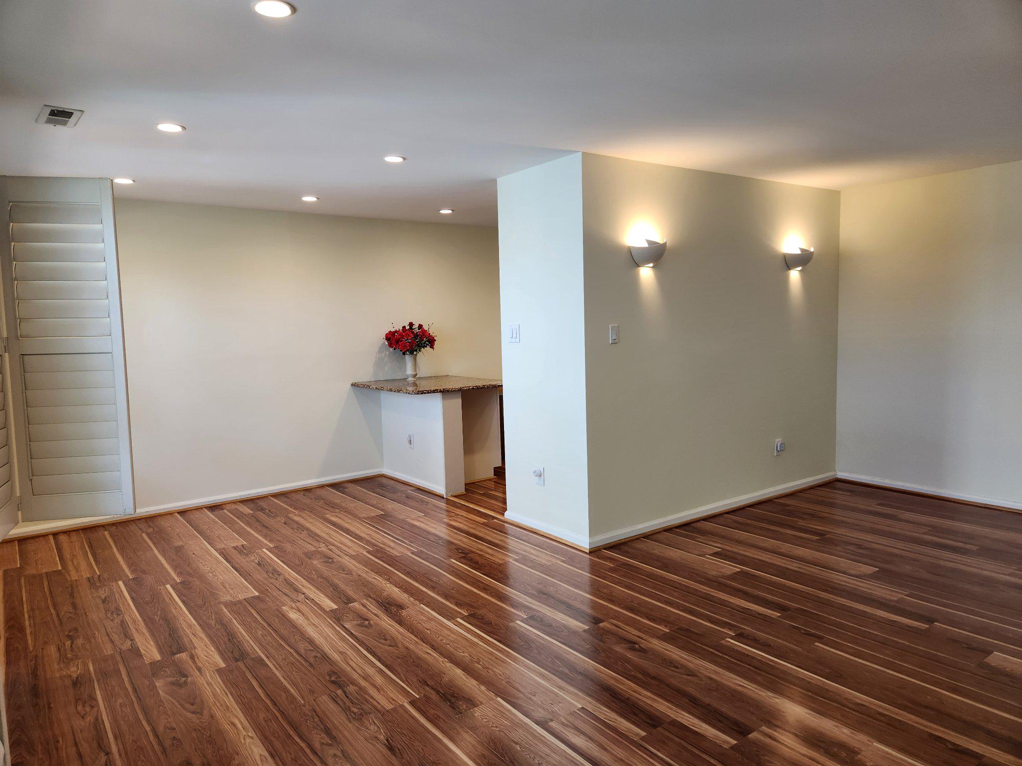 2401 Greensward N #b7 Property Photo 9