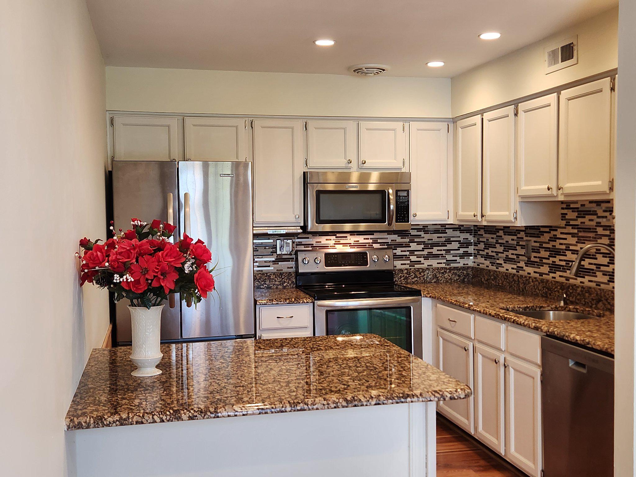 2401 Greensward N #b7 Property Photo 16