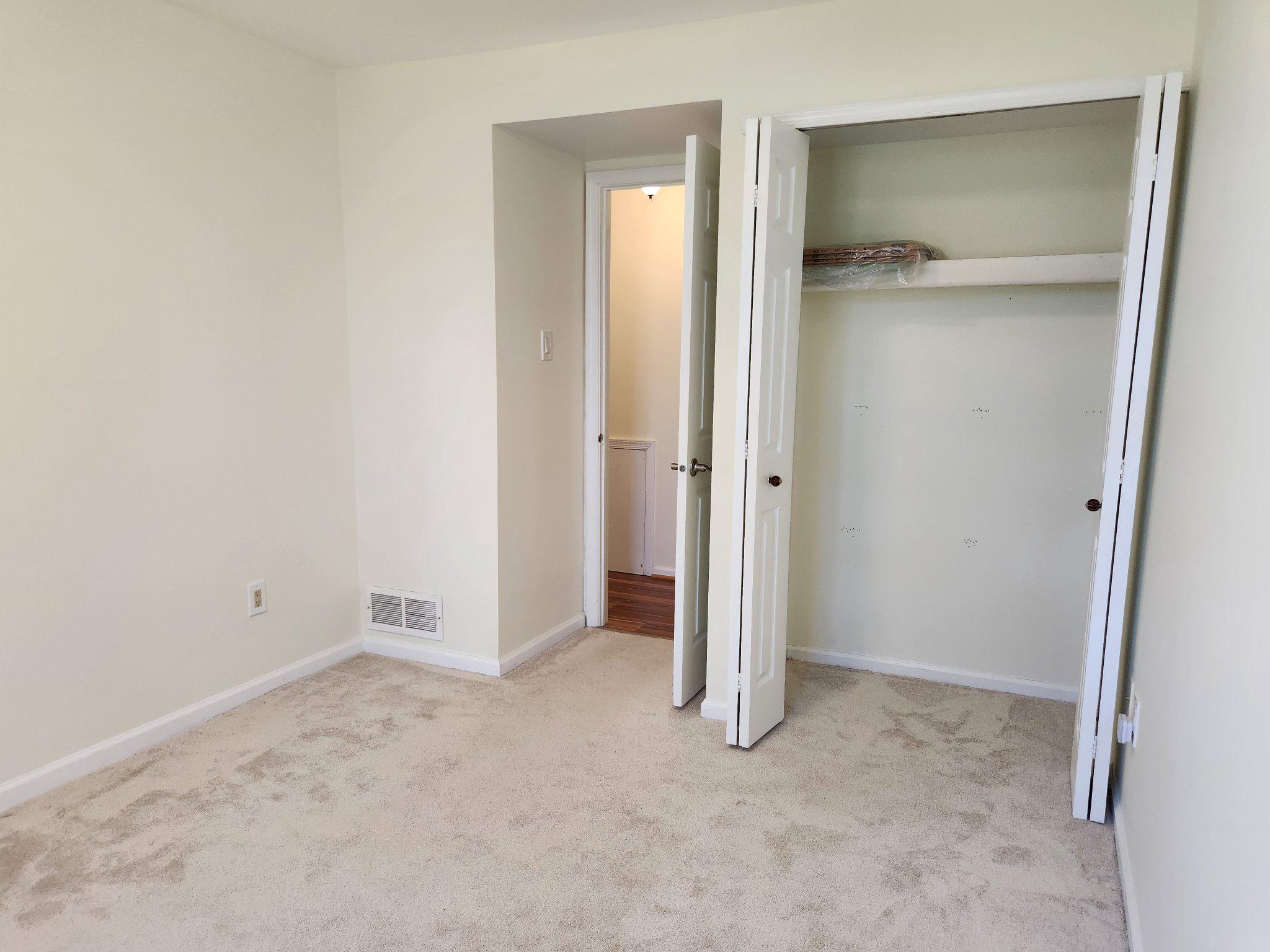 2401 Greensward N #b7 Property Photo 33