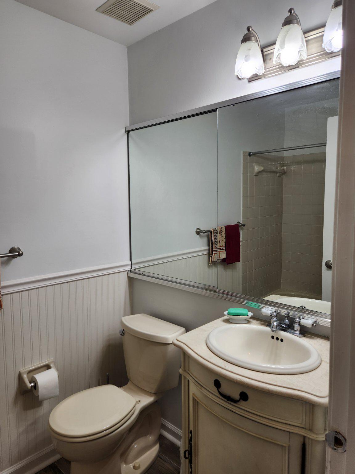 2401 Greensward N #b7 Property Photo 35