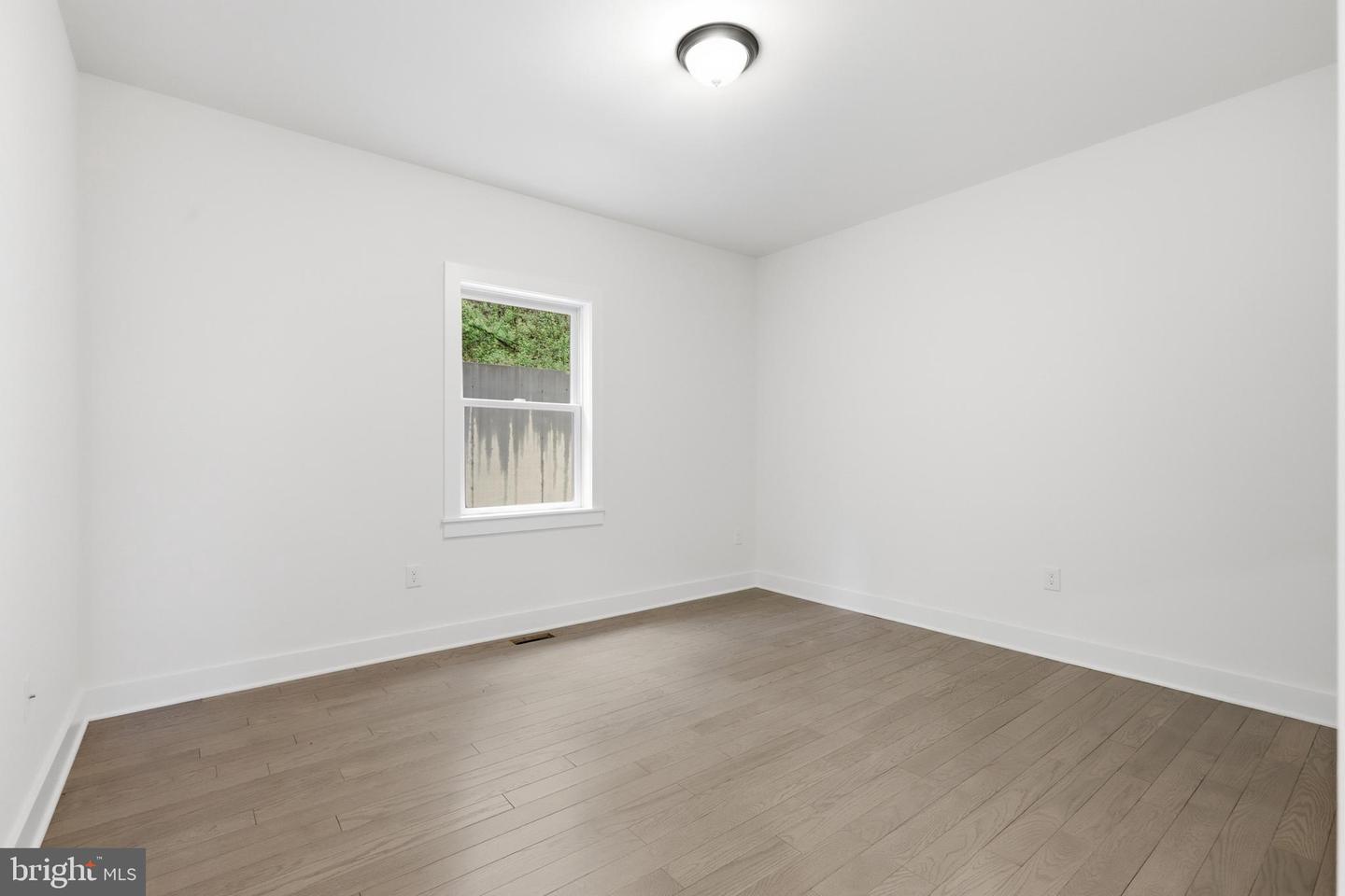 759 River Rd Property Photo 25