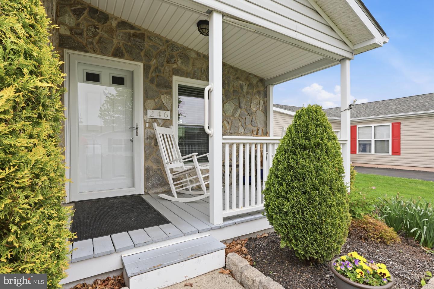246 Thrush Cir Property Photo 3