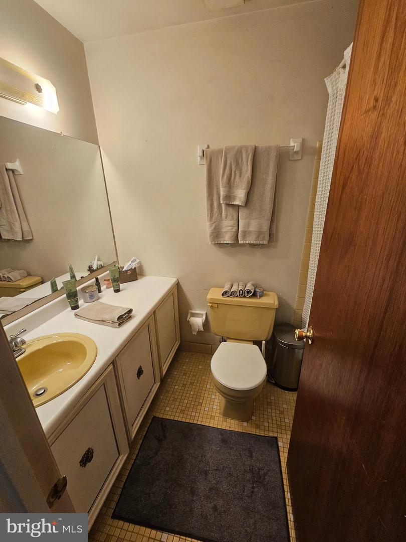 176 Kenton Property Photo 13