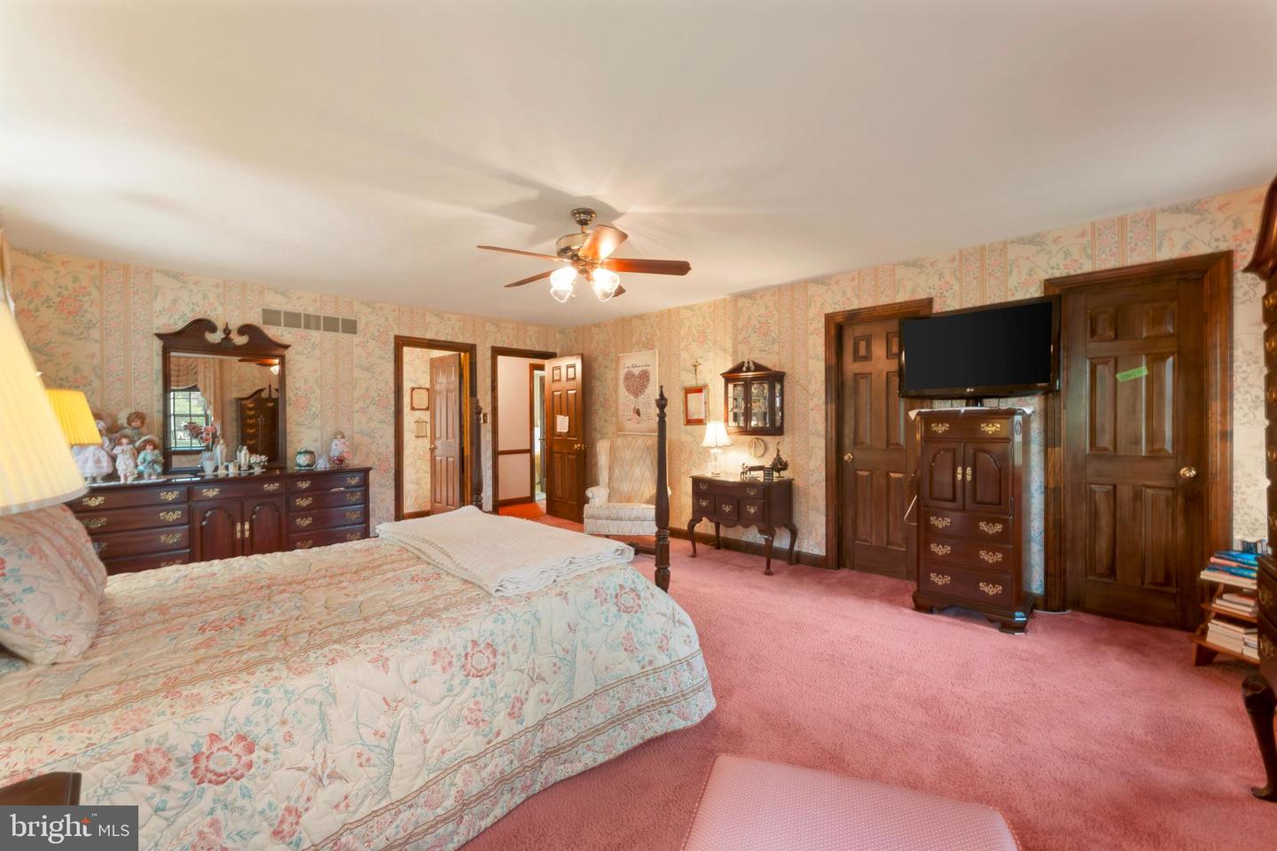 111 Cedar Glen Dr Property Photo 33