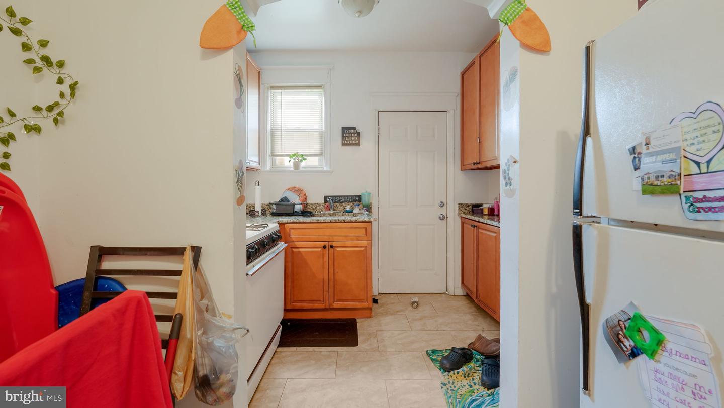 210 Pond St Property Photo 21