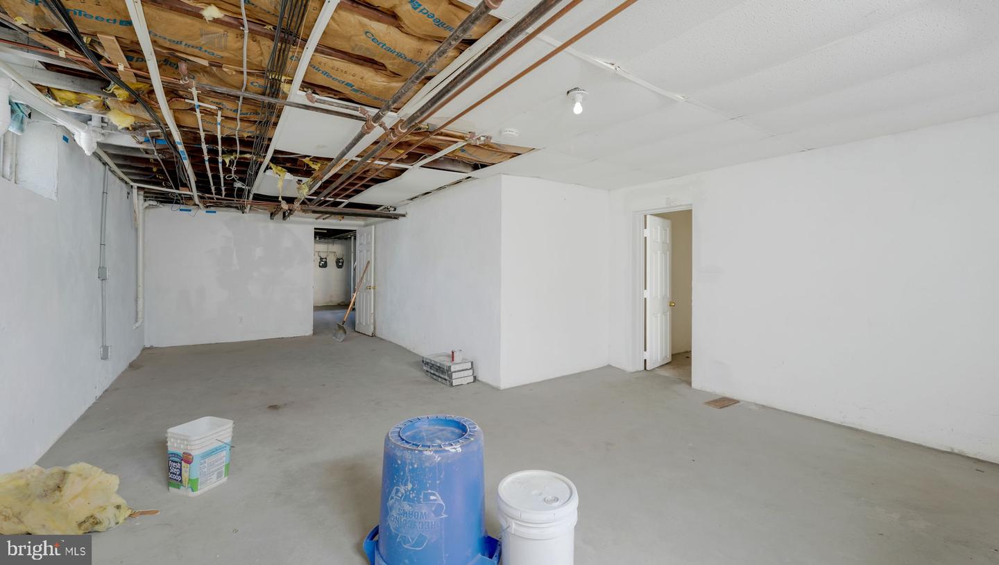 210 Pond St Property Photo 47