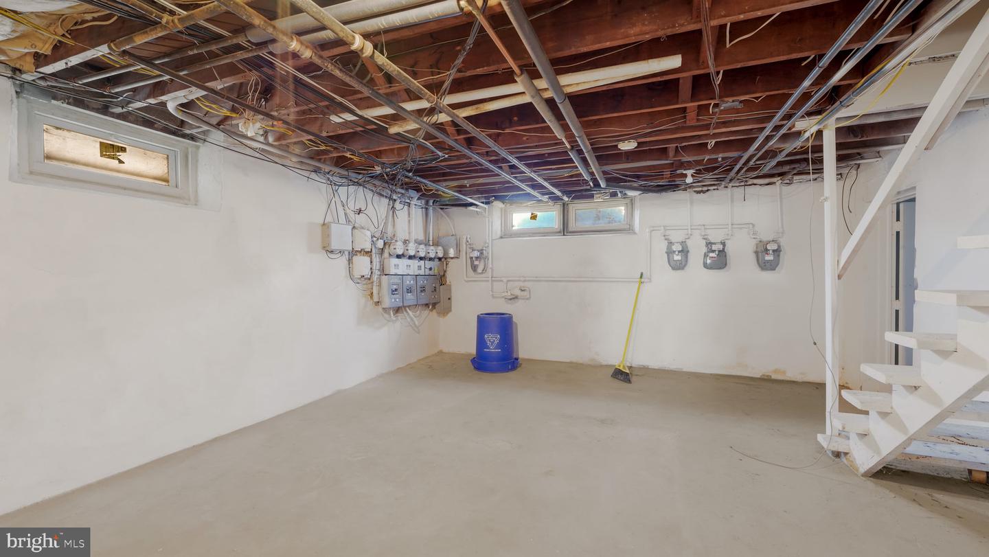 210 Pond St Property Photo 48