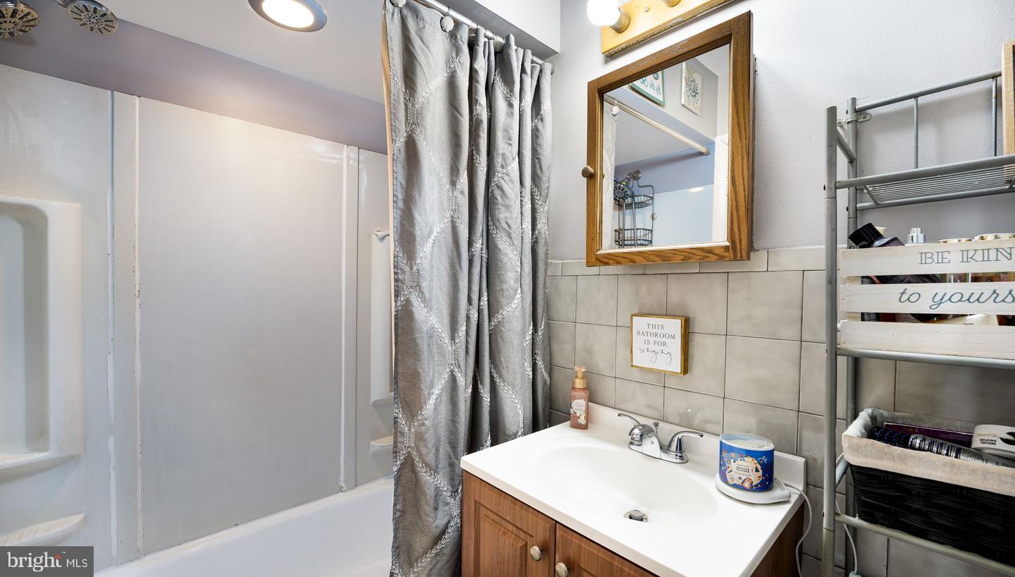 301 Lafayette St Property Photo 38