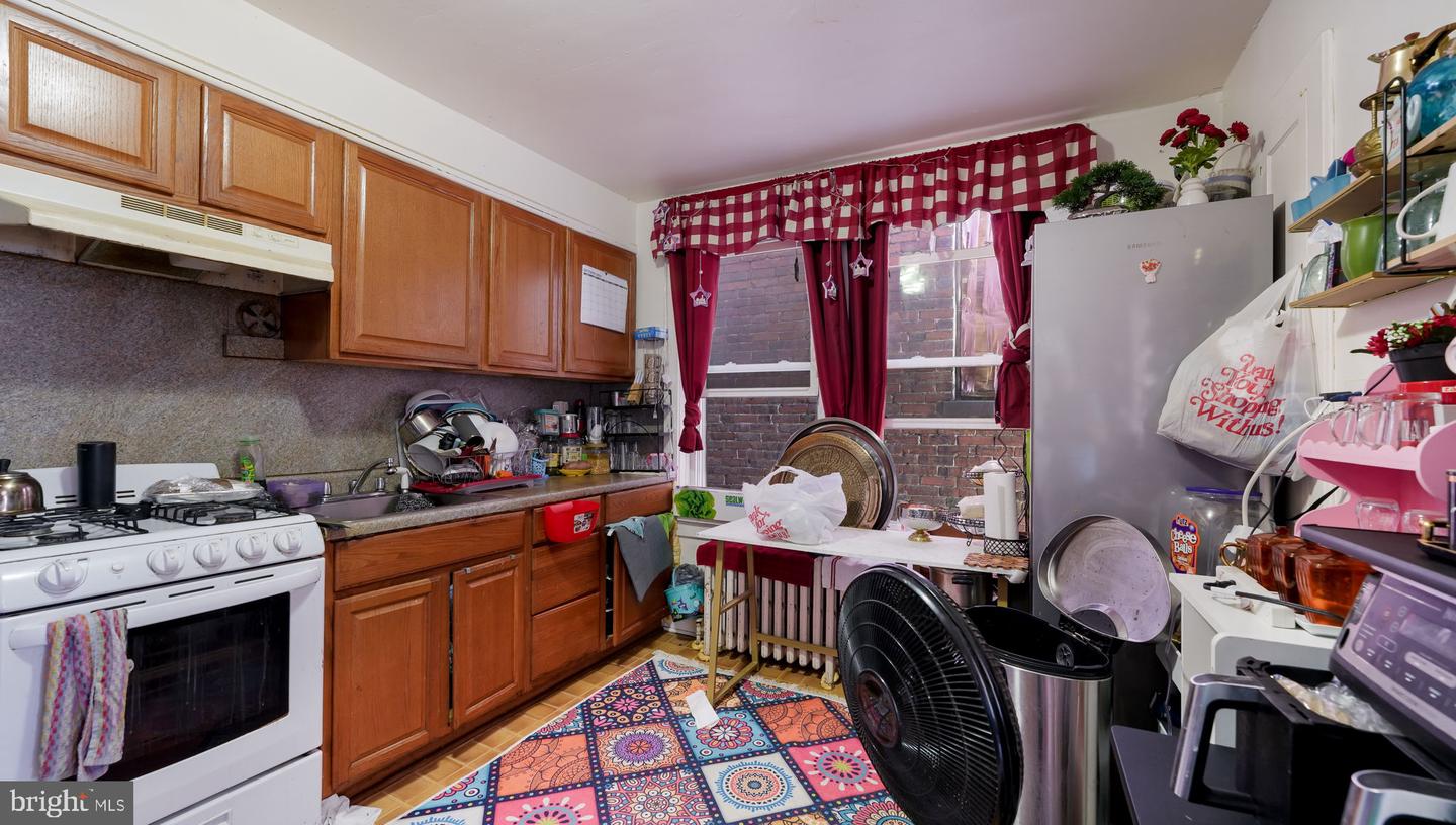 301 Lafayette St Property Photo 81