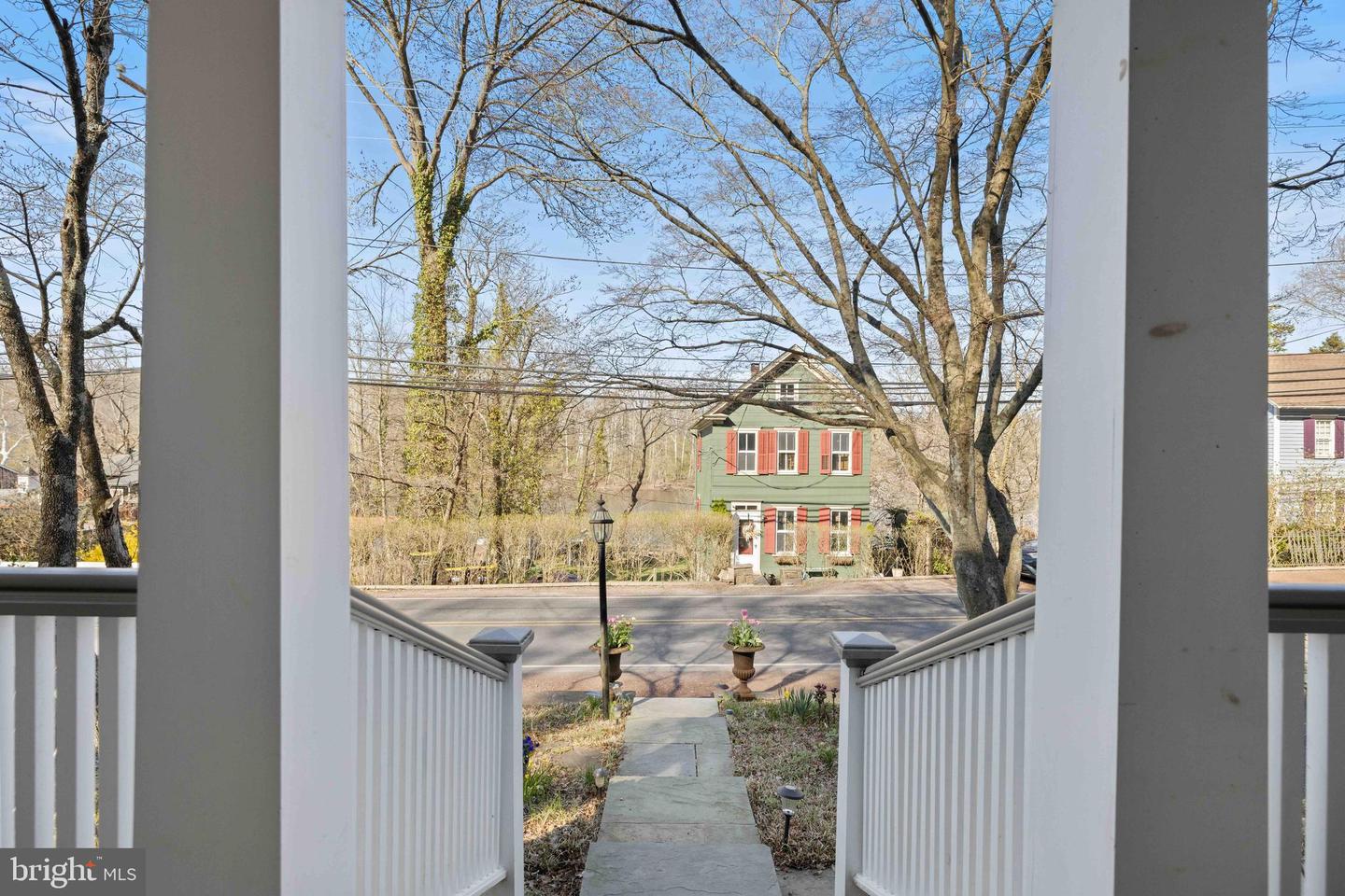 3673 River Rd Property Photo 9