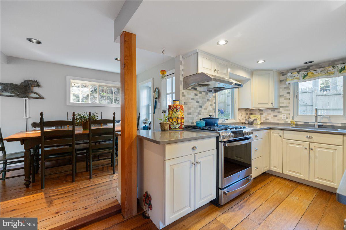 3673 River Rd Property Photo 18