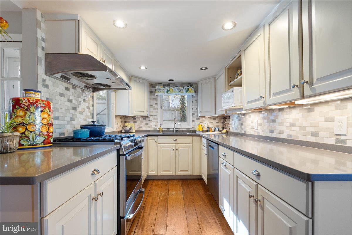 3673 River Rd Property Photo 19