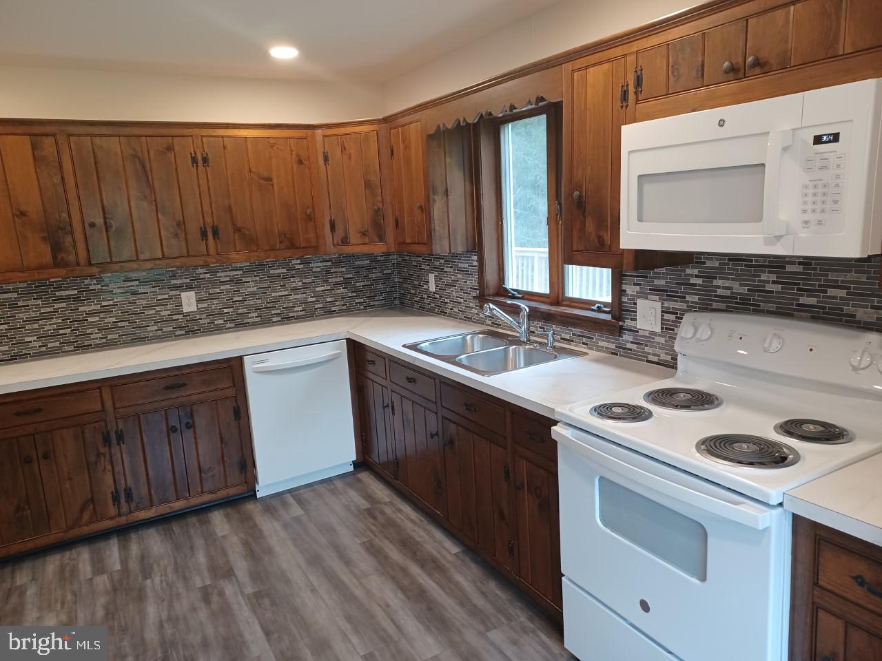 1525 Yardley Newtown Rd #apt. 1 (rear) Property Photo 4