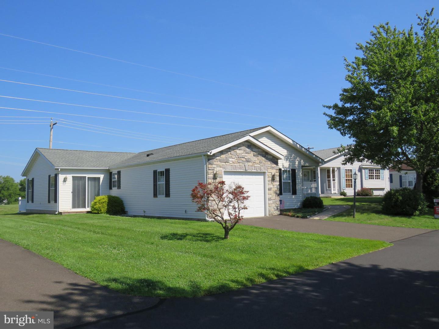 368 Countryside Cir Property Photo 1