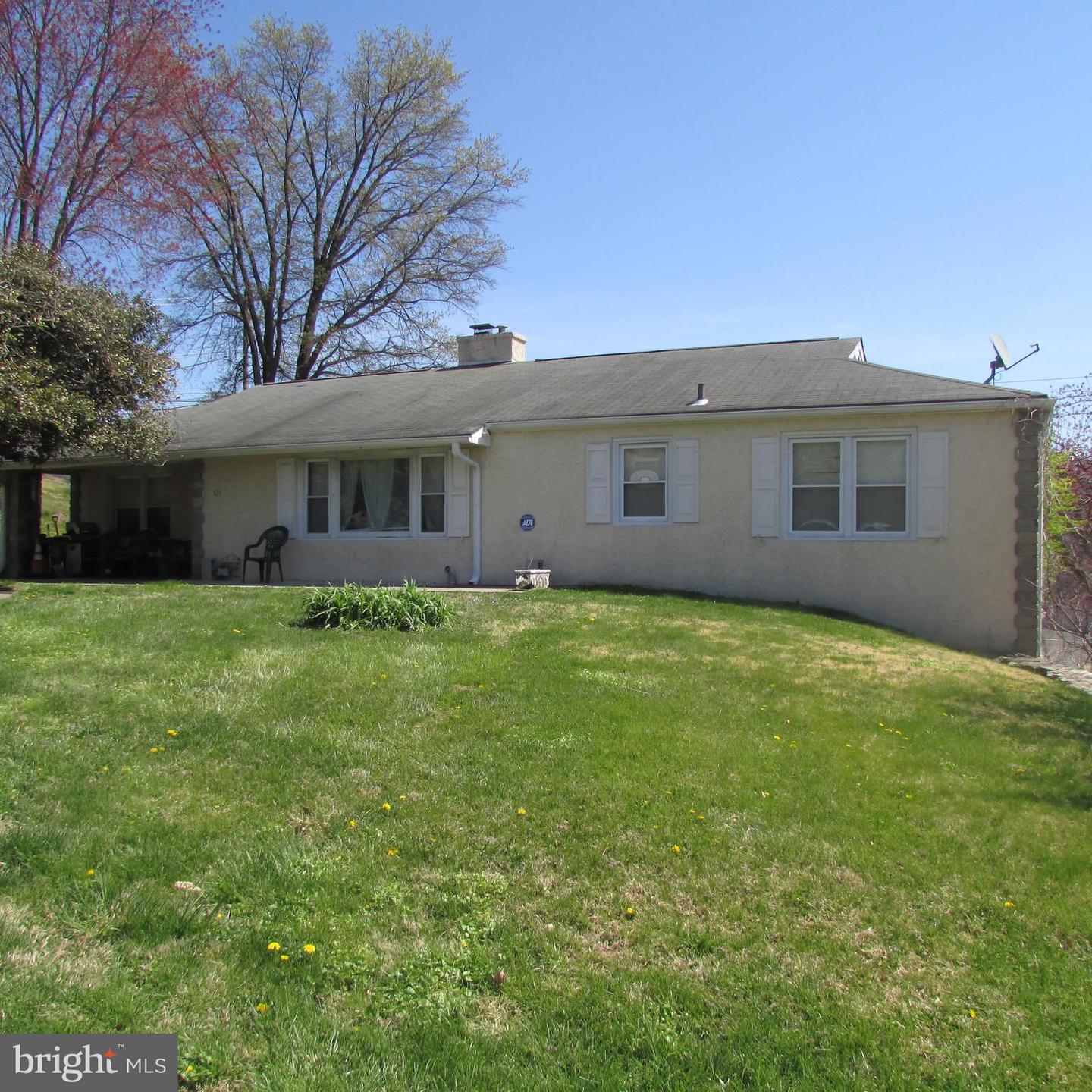 121 Windswept Dr Property Photo 2