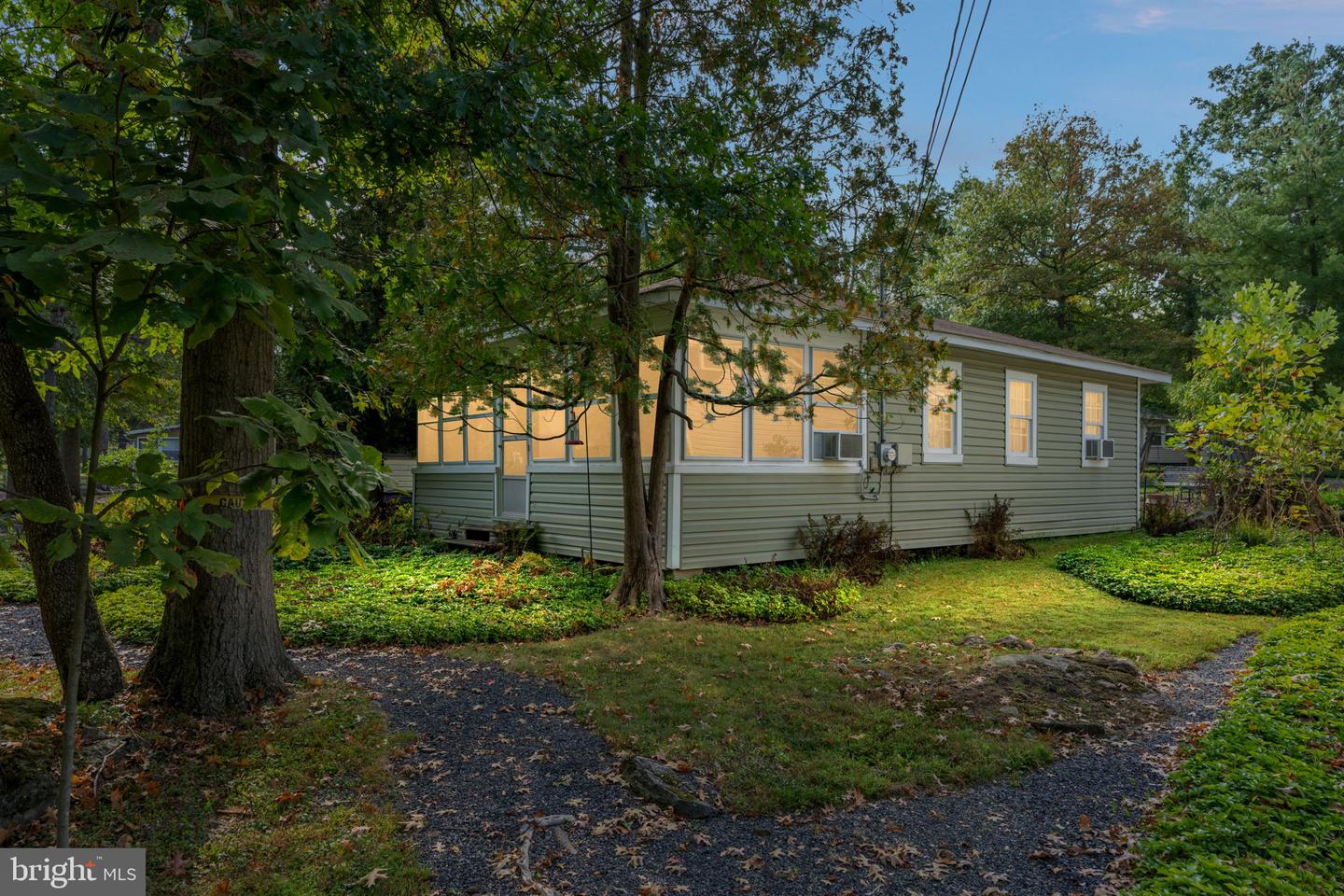 1285 Nursery Rd #cabin 5 Property Photo 2