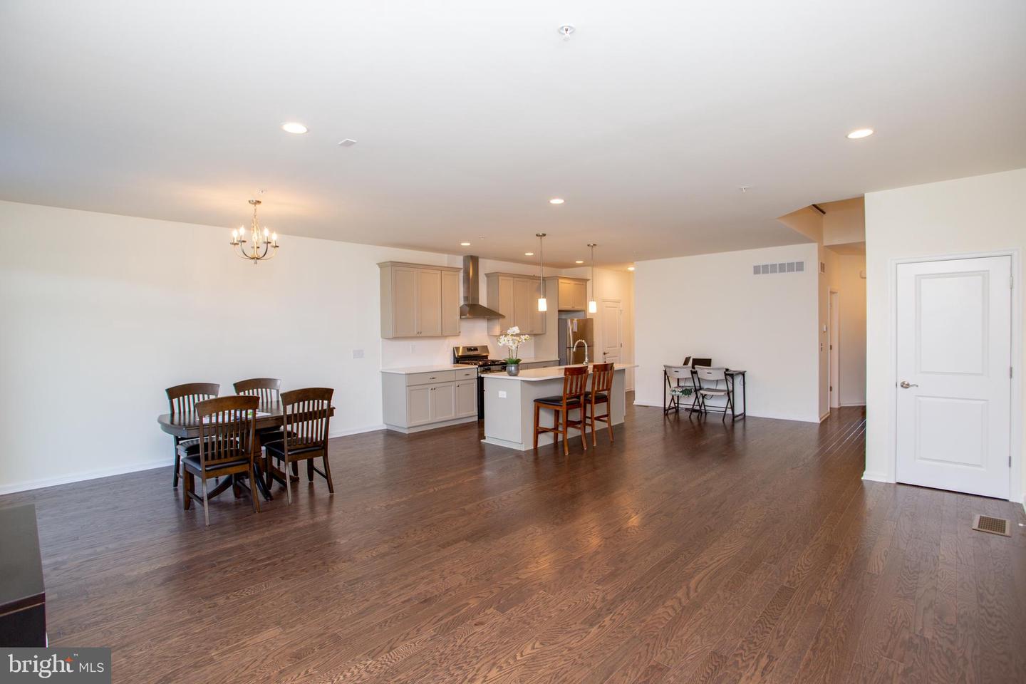 44 Parry Way Property Photo 5