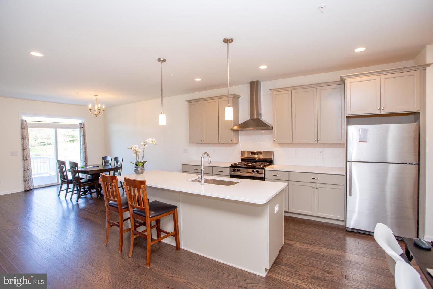 44 Parry Way Property Photo 6