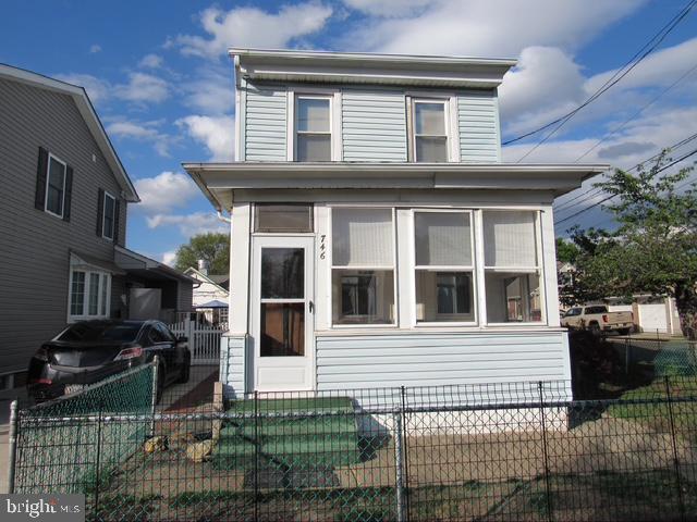746 Cheston Ave Property Photo 1
