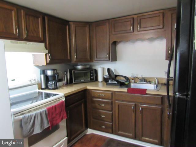 746 Cheston Ave Property Photo 5
