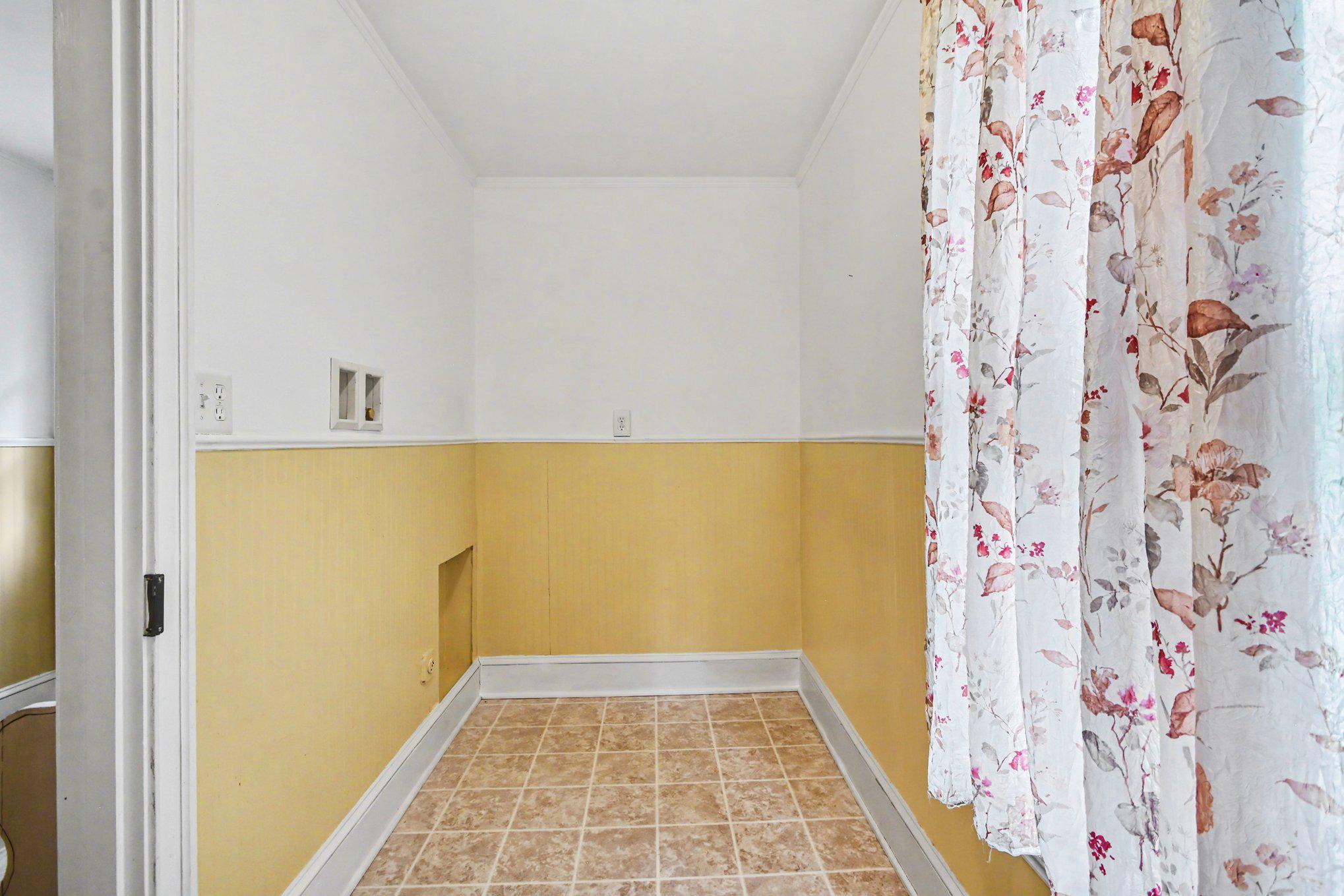 9627 Easton Rd Property Photo 8