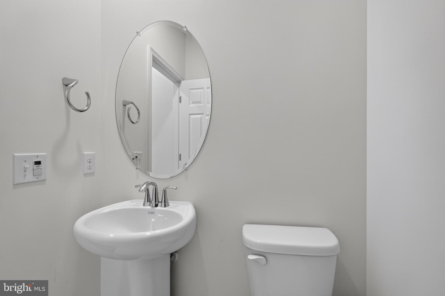 51 Chaucer Ct Property Photo 21