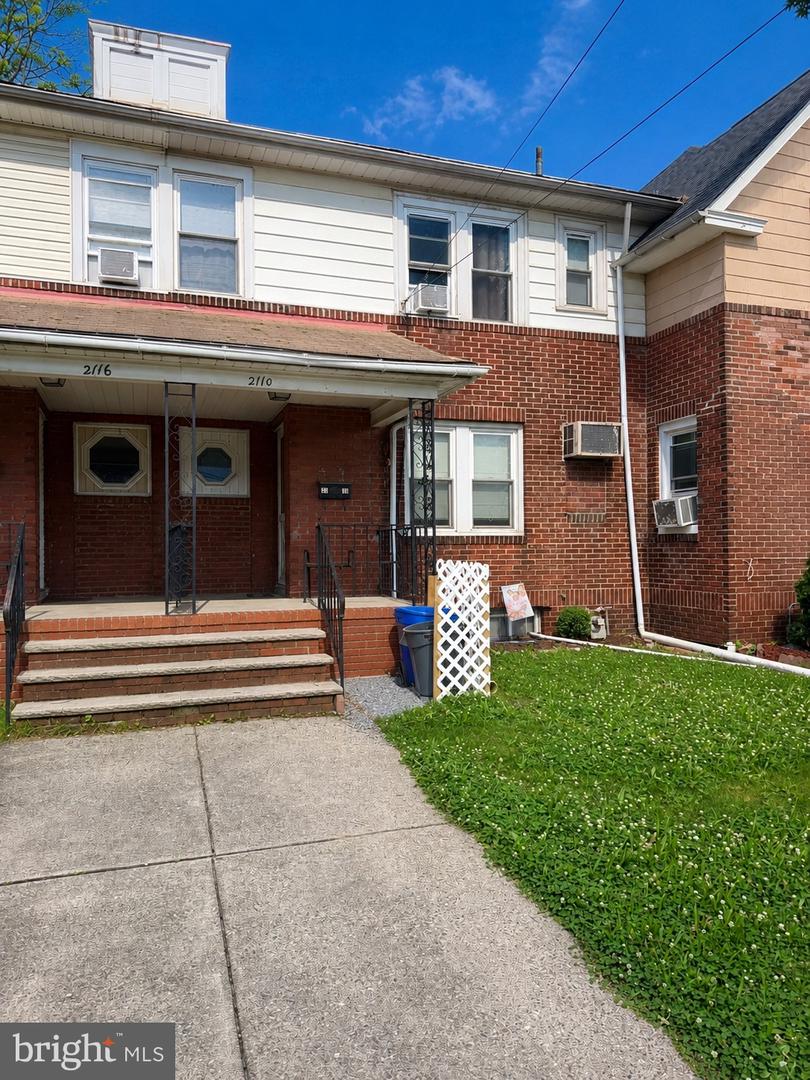 2110 Wilson Ave Property Photo 3