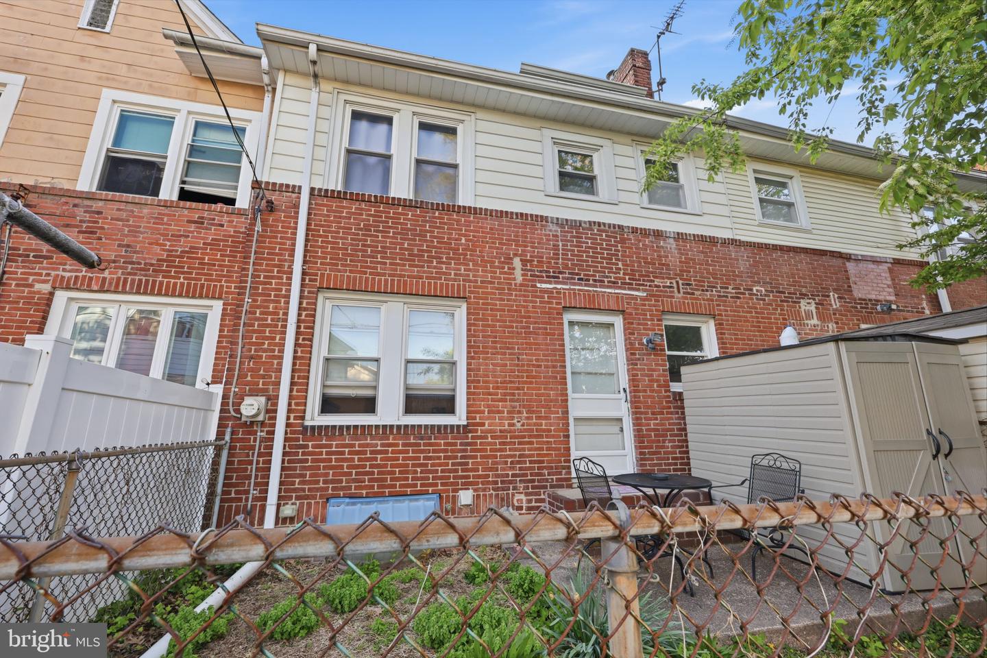 2110 Wilson Ave Property Photo 19