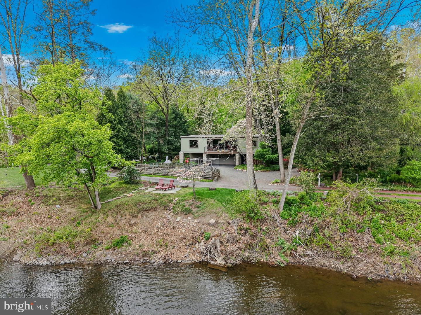 3 Bridge 5 Ln Property Photo 3