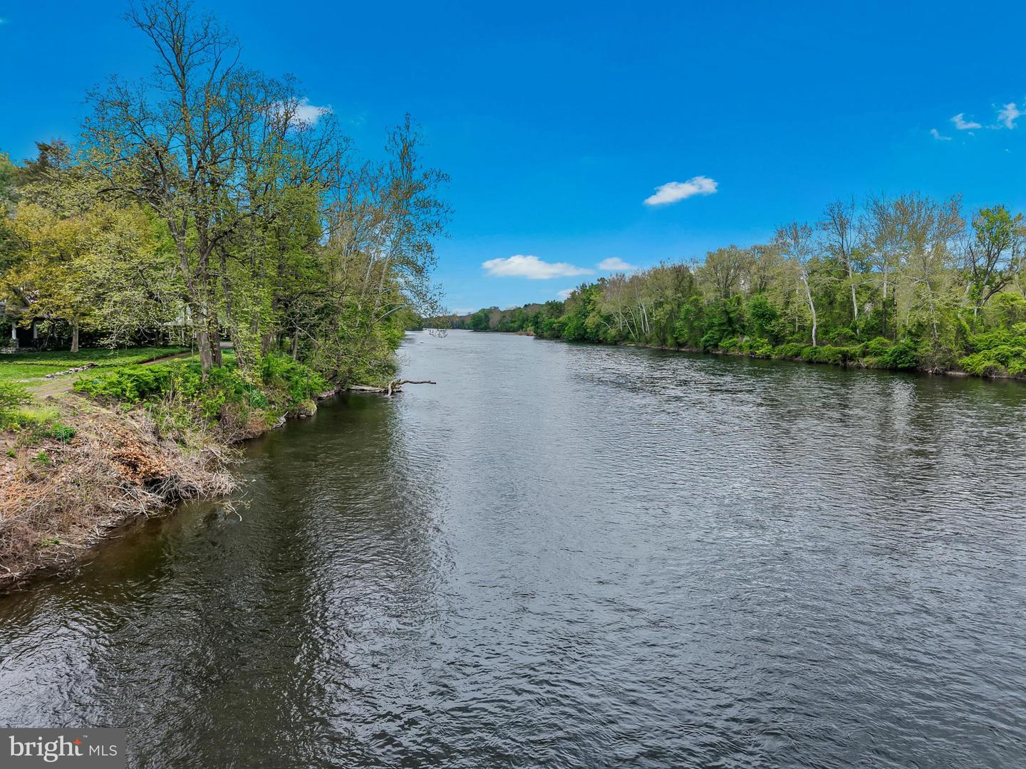 3 Bridge 5 Ln Property Photo 4
