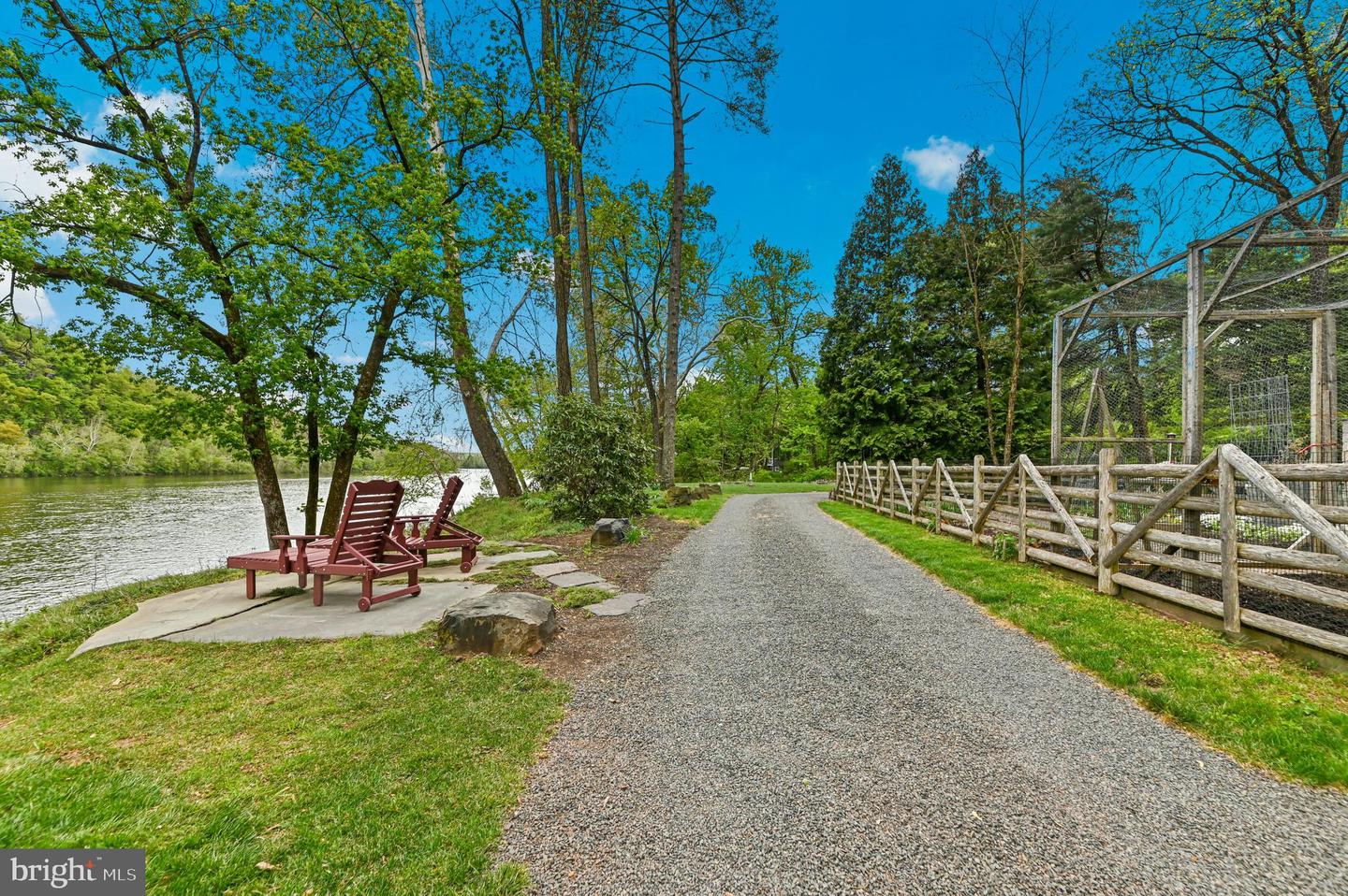 3 Bridge 5 Ln Property Photo 28