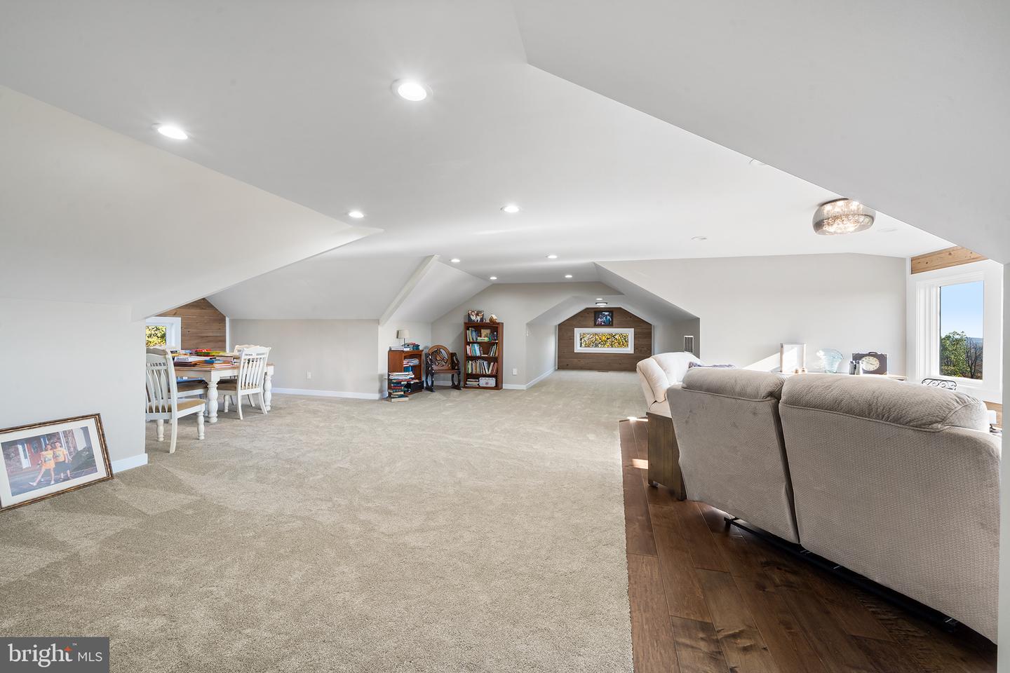 1823 Ridge Rd Property Photo 49