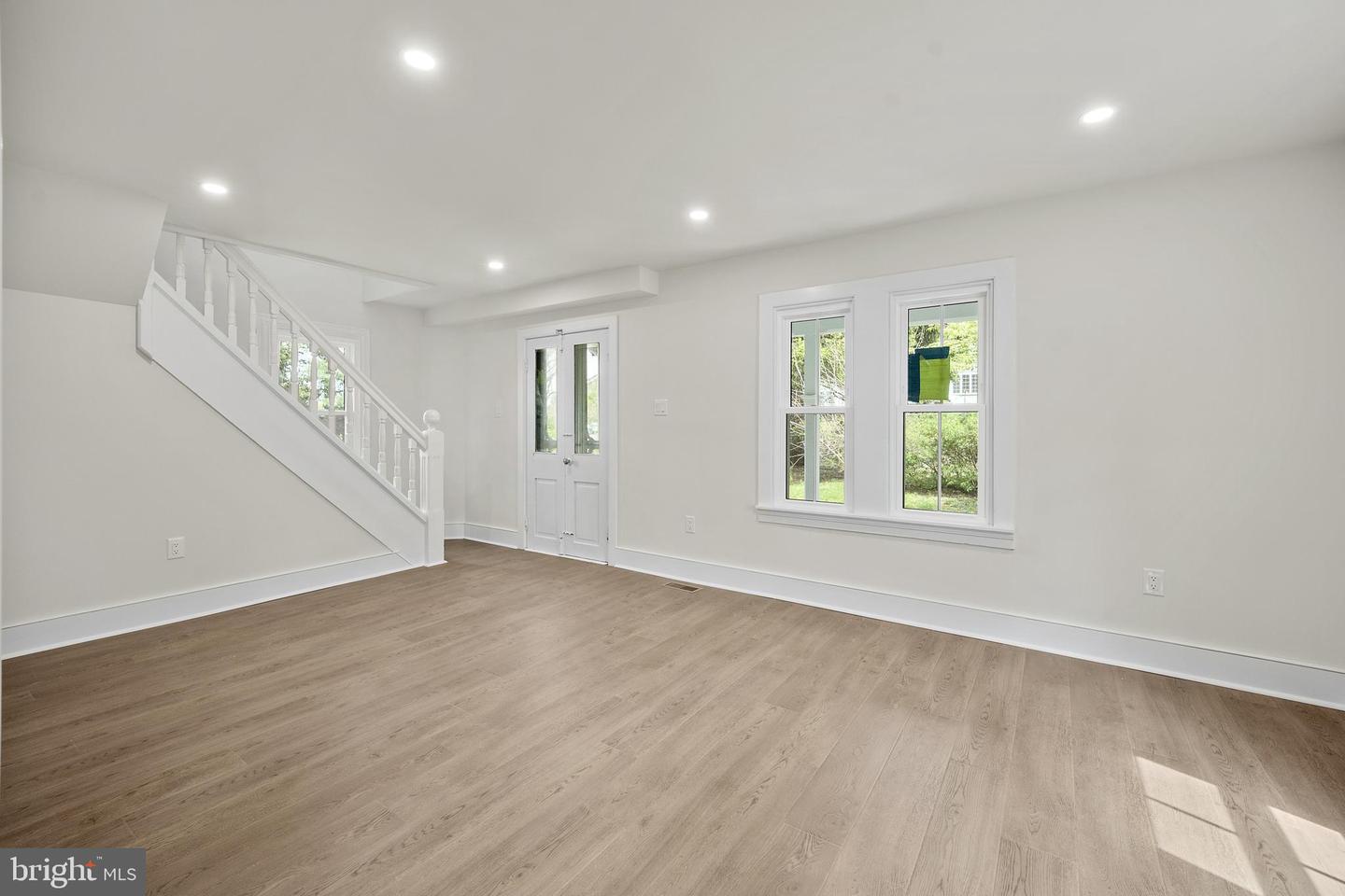 2090 Durham Rd Property Photo 10