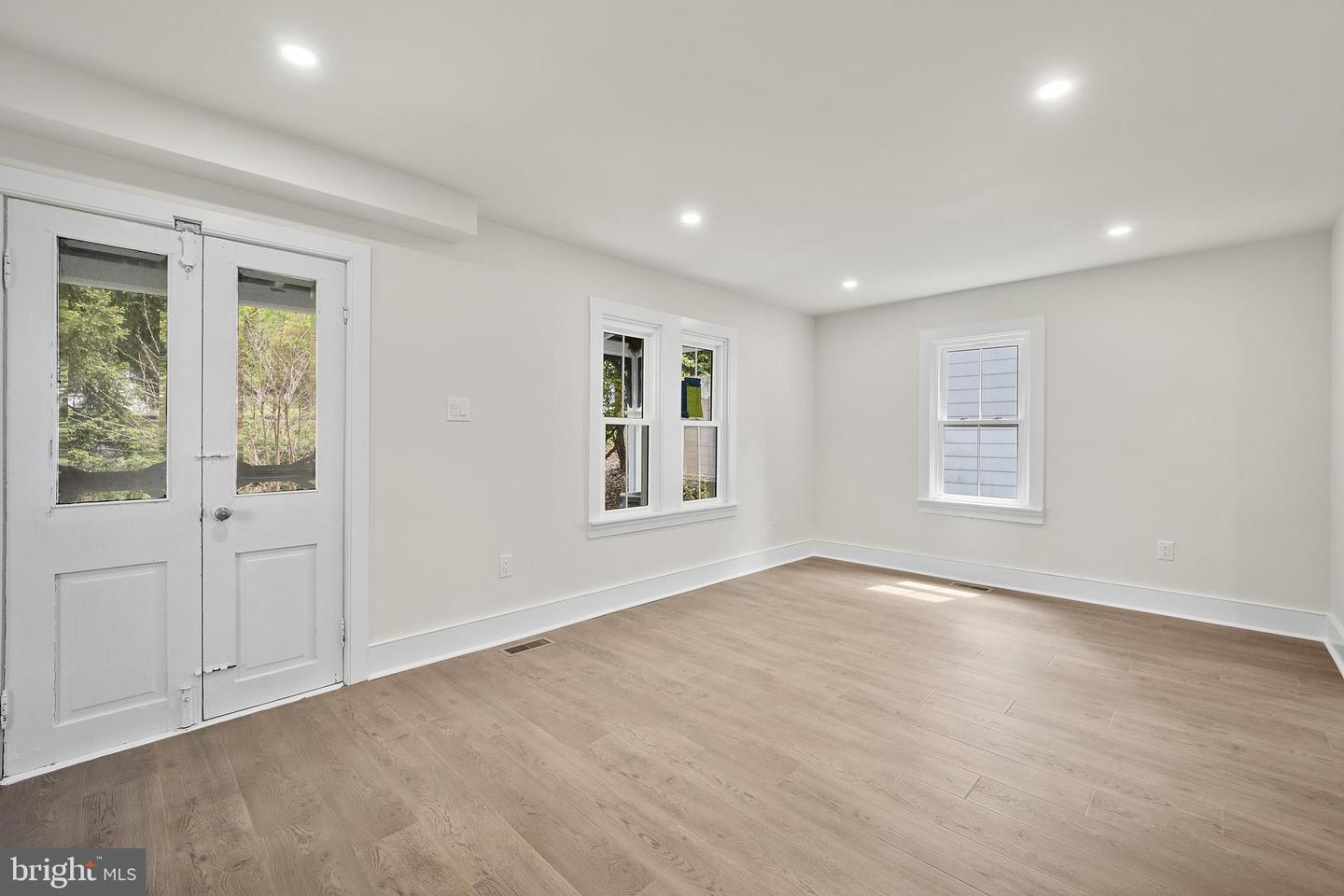 2090 Durham Rd Property Photo 11